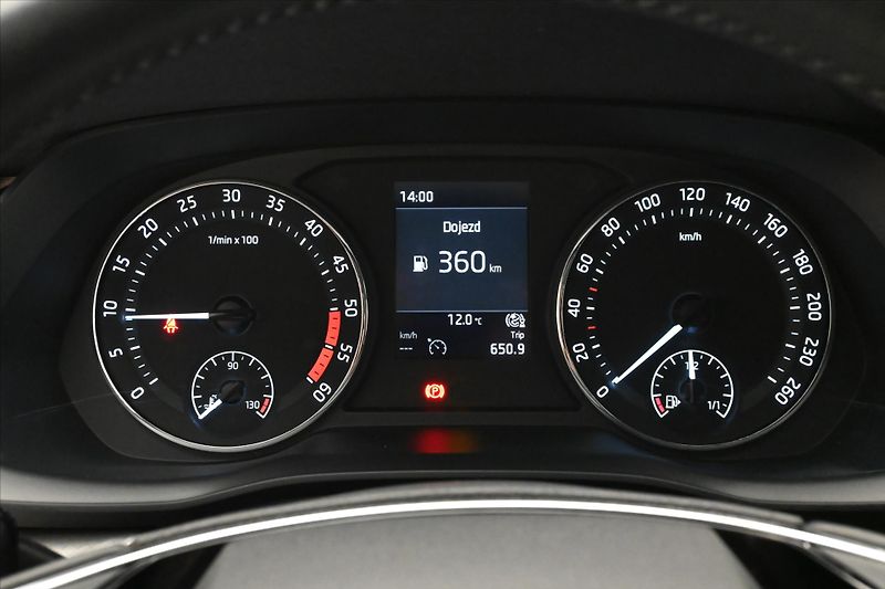 Škoda Octavia 2,0 TDI 110 kW Ambition Záruka - fotka 16 z 31
