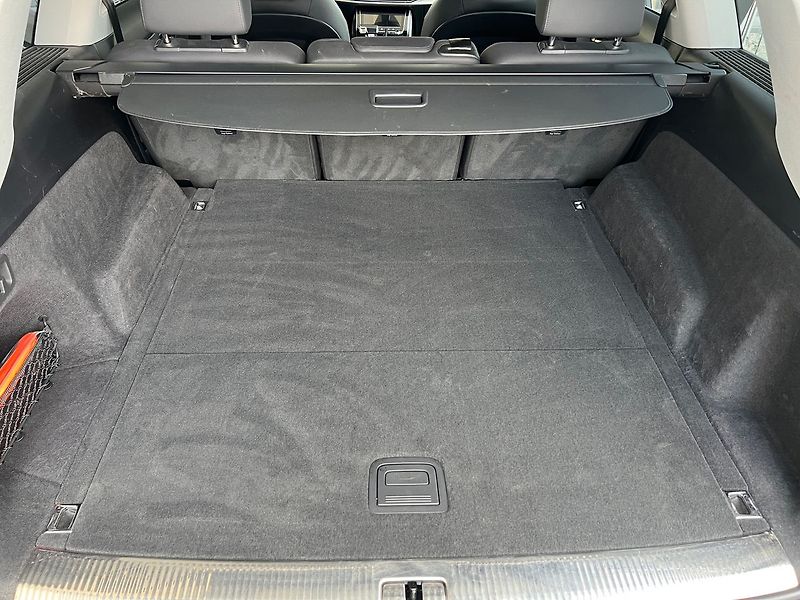 Audi Q7 S-line  45TDI 170kW - fotka 17 z 22