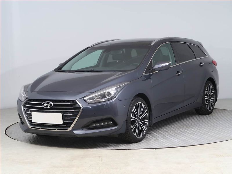 Hyundai i40 (2018) 1.7 CRDi, Automat, Navi - fotka 2 z 23