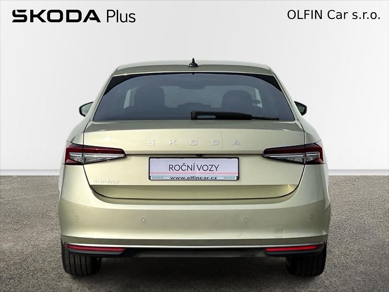 Škoda Superb 2,0 TDi 110 kW 7DSG L&K  IV. - fotka 9 z 32