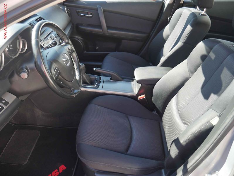 Mazda 6 (2010) 2.0 i, ČR, AC, xenon, park - fotka 9 z 20
