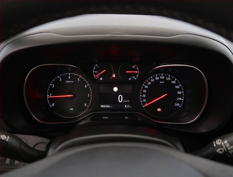 Opel Combo (2019) Enjoy 1.2 Turbo, 7Míst, 1Maj - fotka 11 z 22