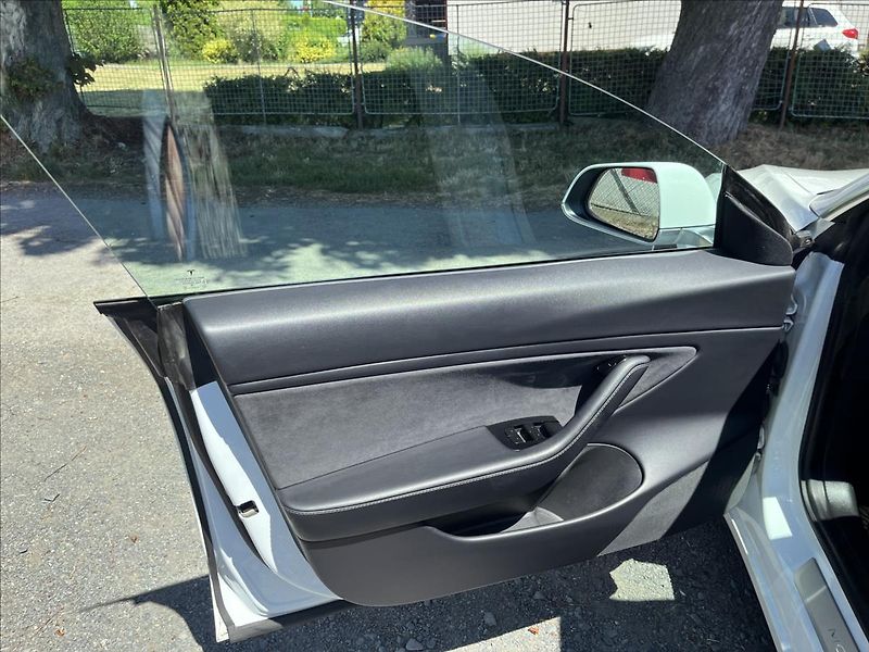 Tesla Model 3 LR AWD 366 kW  Záruka,TZ - fotka 10 z 47
