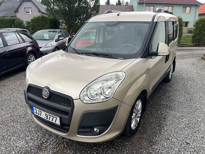 Fiat Dobló (2010) 1.6 JTD 7 Míst  Nová STK - fotka 5 z 19
