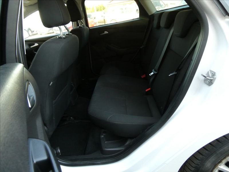 Ford Focus 1,5 TDCi Combi,po servise+STK - fotka 20 z 51