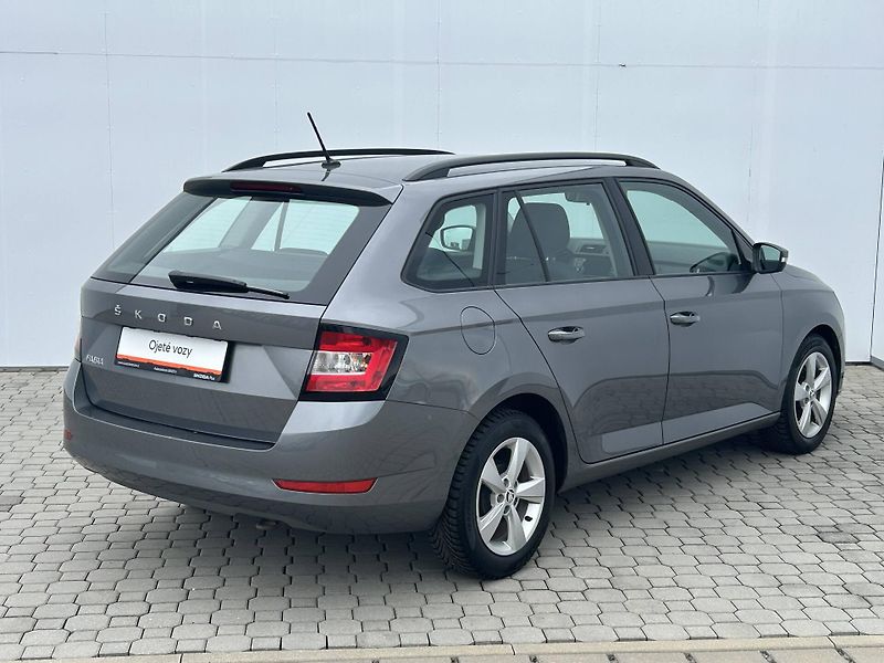 Škoda Fabia Tour Ambition 1,0TSI - fotka 2 z 23