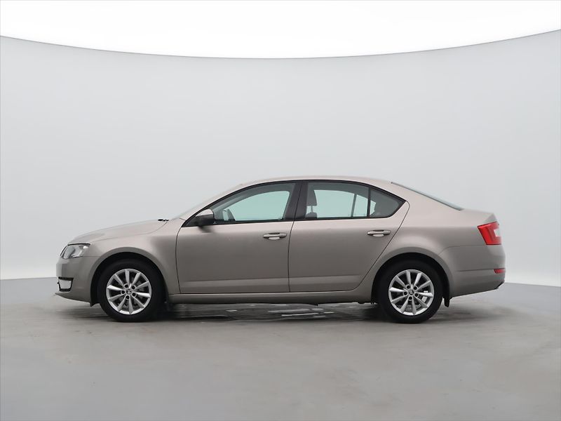 Škoda Octavia 1,6 TDI Ambition Klima CZ - fotka 4 z 32