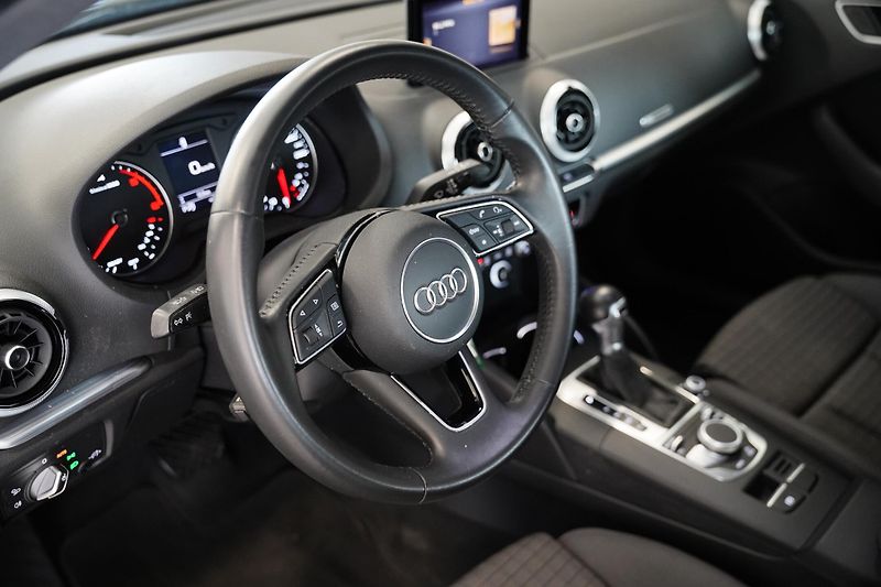 Audi A3 - fotka 14 z 29