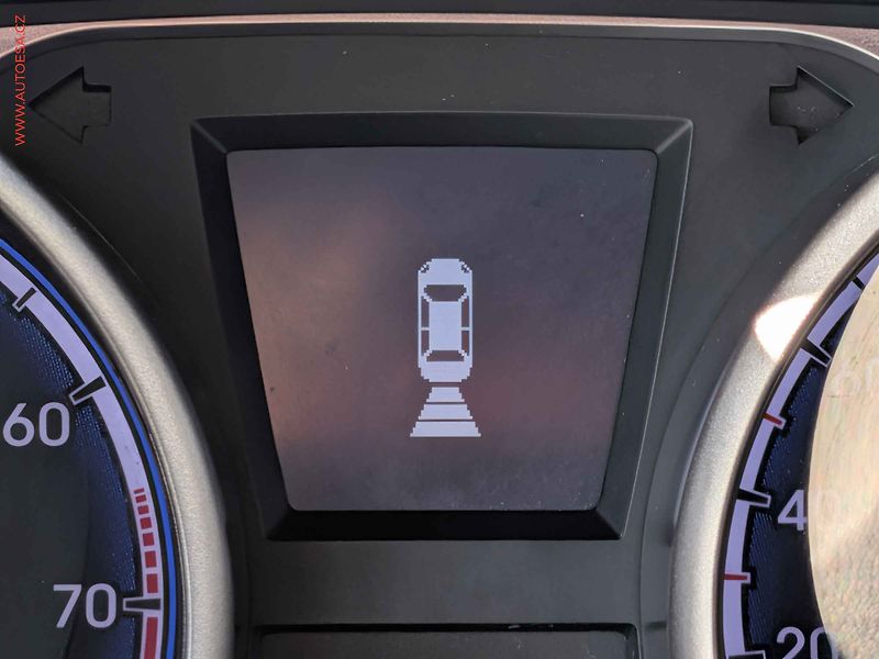 Hyundai ix35 (2013) 1.6 GDi, 2.maj,ČR, servis - fotka 12 z 18