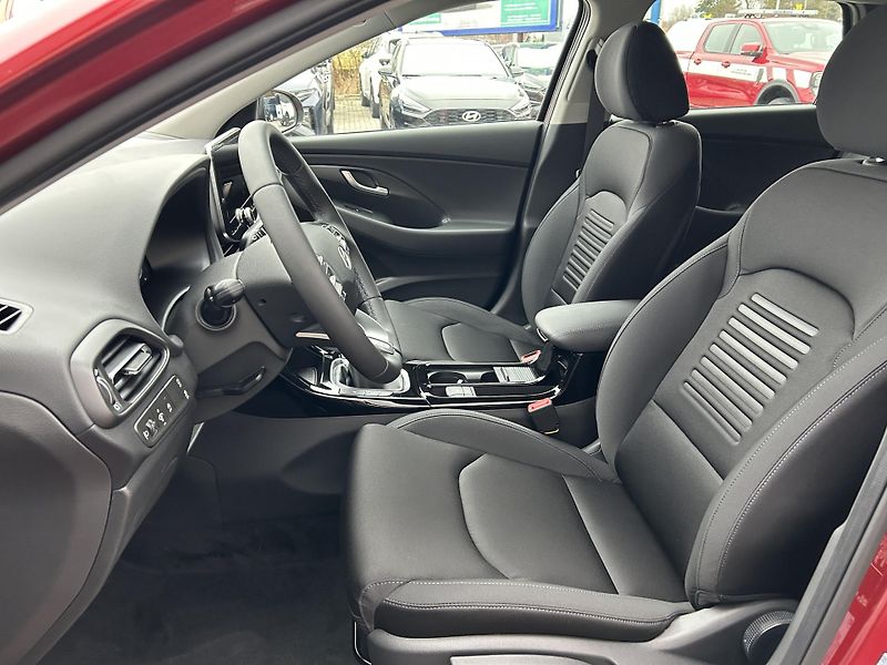 Hyundai i30 WG 1,0 TGDI STYLE SAFETY - fotka 14 z 32