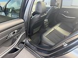 BMW Řada 3 Kombi 330i 190kW závěs  - náhled 16