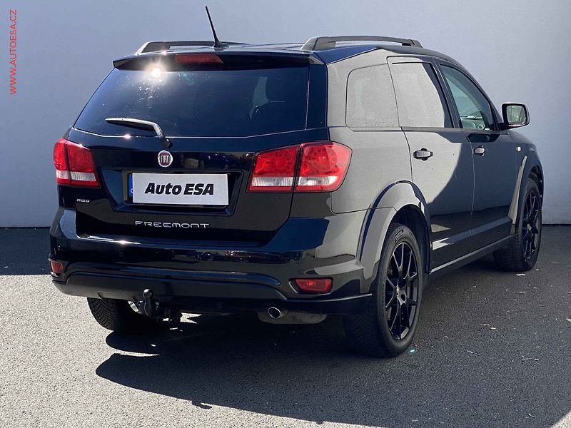 Fiat Freemont (2014) 2.0 JTD 4x4, 7míst, AT - fotka 4 z 18