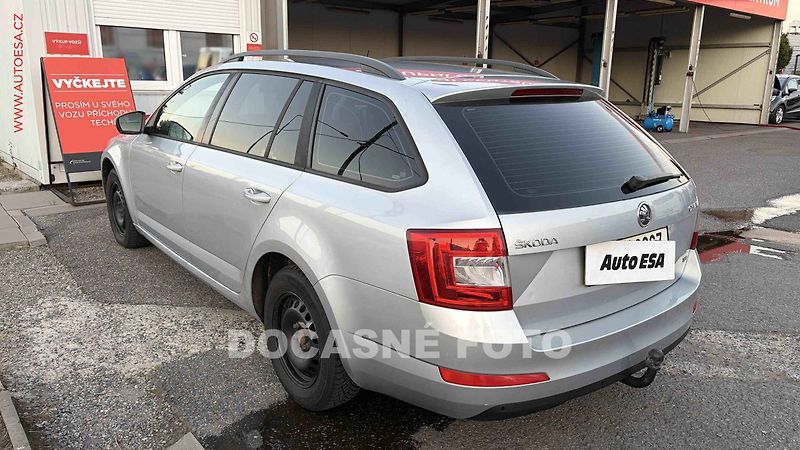 Škoda Octavia (2013) 1.6TDi, ČR - fotka 2 z 3