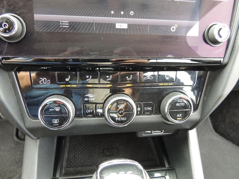 Škoda Octavia (2019) 2.0TSI,140kw,DSG,4x4,TZ,Style - fotka 28 z 49