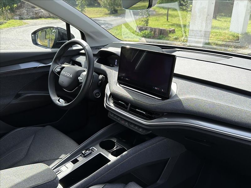 Škoda Elroq 0,0 iV 85 kWh 210 Kw DPH HUD - fotka 10 z 35