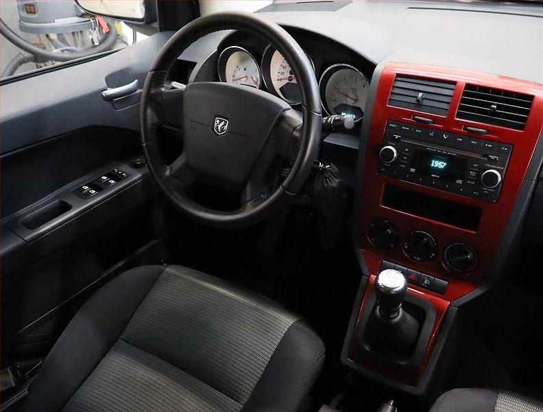 Dodge Caliber (2010) 2.0 CRDi, po STK, Tažné - fotka 7 z 18