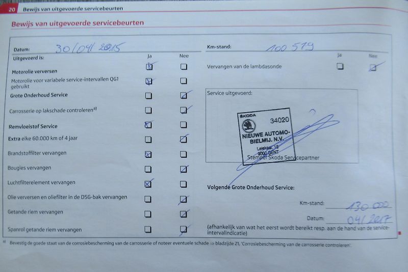 Škoda Octavia 1.6 TDI AUT. KLIMA NAVI TAŽNÉ - fotka 24 z 30