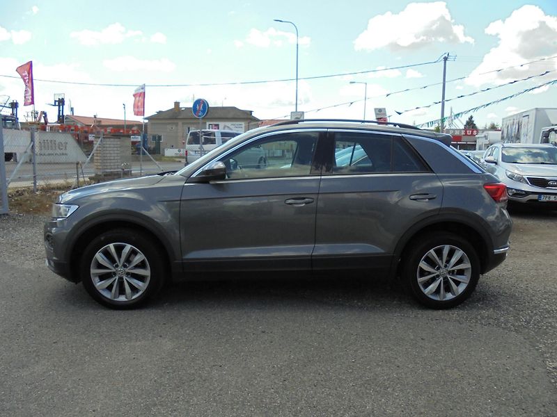 Volkswagen T-Roc (2020) 2.0TDI 110kw-ČR-SERVISKA - fotka 4 z 11