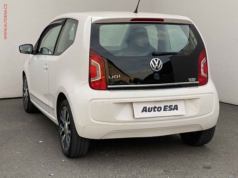 Volkswagen up! (2012) 1.0 i, AC - fotka 6 z 17