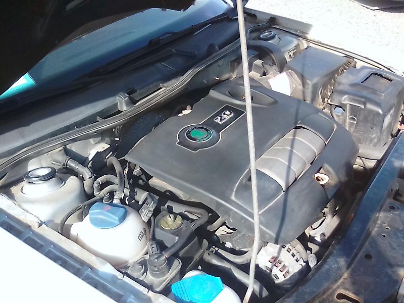 Škoda Octavia (2003) 2.0i , jede dobře - fotka 27 z 28