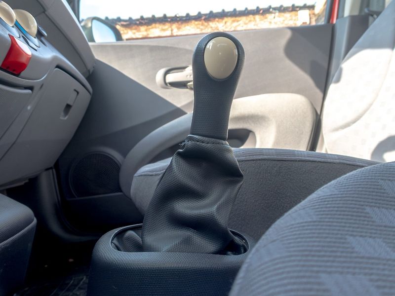 Nissan Micra (2003) 1.25i 59KW – PO ROZVODECH - fotka 19 z 36