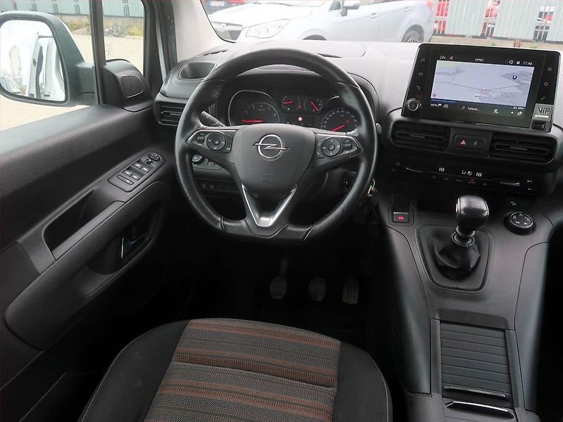 Opel Combo (2019) 1.2 Turbo, 5Míst, SR - fotka 7 z 18