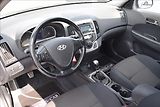 Hyundai i30 1,6 CRDi 66KW COMFORT+ 2XKOLA - náhled 16