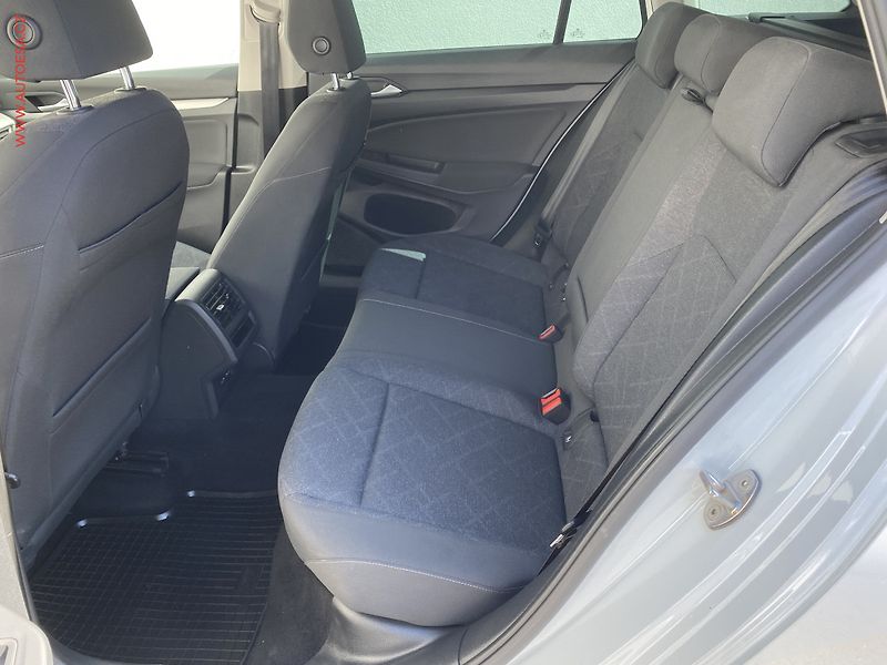 Volkswagen Golf (2022) 2.0 TDi, ČR, Life - fotka 10 z 19