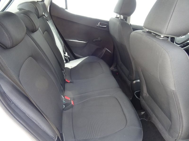 Hyundai i10 (2017) 1.0i,NovéČR,S.kniha,klima - fotka 17 z 20