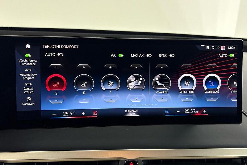 BMW iX xDrive40 - fotka 20 z 27