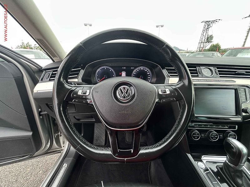 Volkswagen Passat (2015) 2.0TDi, DSG, navi, kůže - fotka 12 z 20