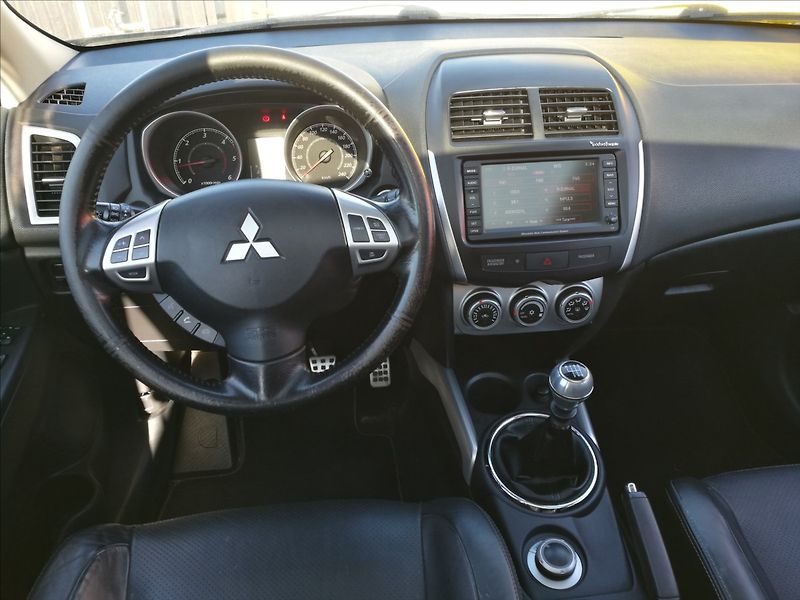 Mitsubishi ASX 1,8 DI-D 4x4 1.majitel Instyle - fotka 5 z 25