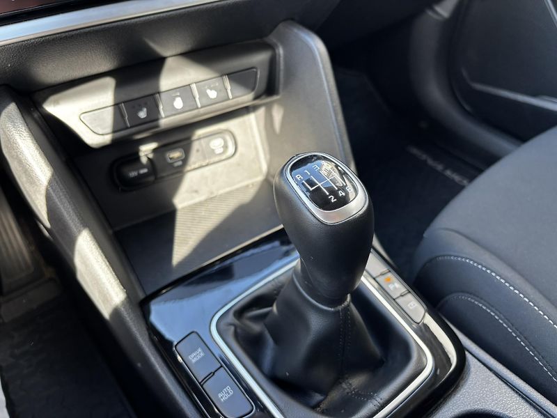Kia Sportage (2023)  1.6 T-GDI  - fotka 8 z 14