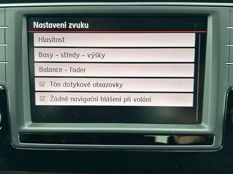 Volkswagen Touran (2016) 1.4 TSI 7DSG Highline - fotka 18 z 33