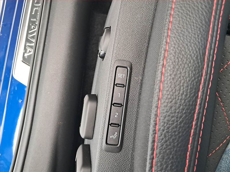 Škoda Octavia (2025) RS 2.0 TSI - fotka 28 z 31