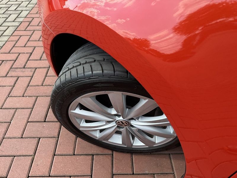 Volkswagen Polo (2011) 1.4i Style Klima Panorama - fotka 46 z 48