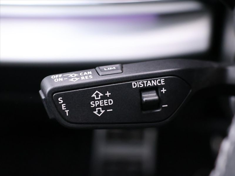 Audi Q8 3,0 250 kW 4x4  DPH - fotka 19 z 38