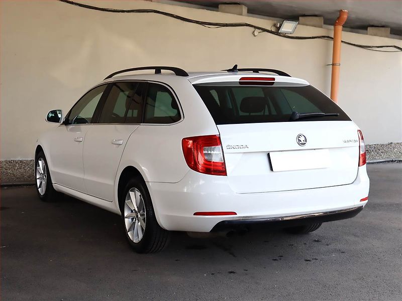 Škoda Superb (2014) Ambition 2.0 TDI, Automat - fotka 4 z 16