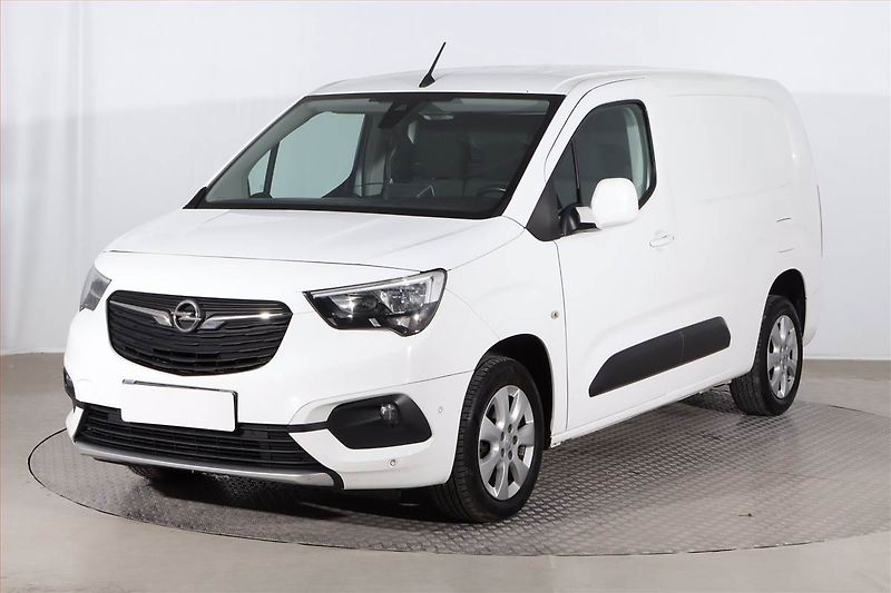 Opel Combo (2020) Maxi 1.5 CDTI, 3Místa, SR - fotka 2 z 22