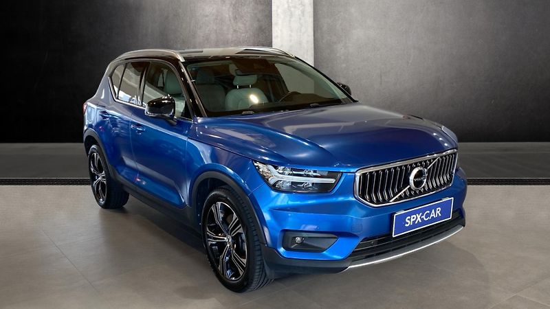 Volvo XC40 INSCRIPTION, T4 AWD Drive-E, 1 - fotografie inzerátu