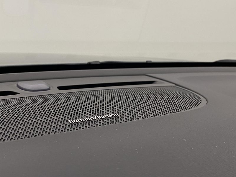 Volvo XC40 (2026) B4 AUT DARK PLUS - fotka 31 z 61