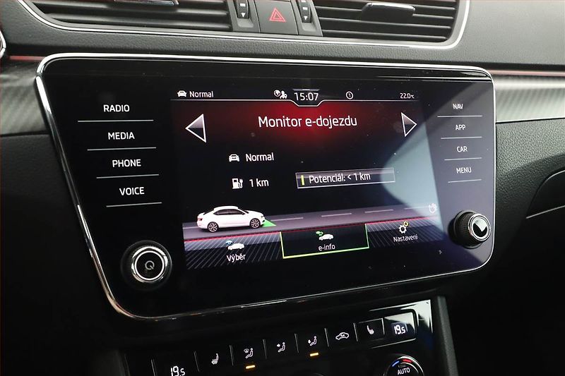 Škoda Superb (2020) Sportline iV 1.4 TSI PHEV - fotka 16 z 31