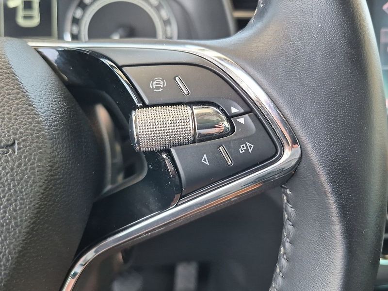 Škoda Scala Style 1,0 TSi 81 kW - fotka 16 z 26