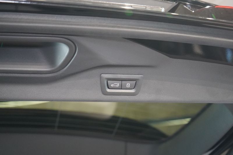 BMW X7 40d xDrive, Nezávislé, Tažné - fotka 16 z 49