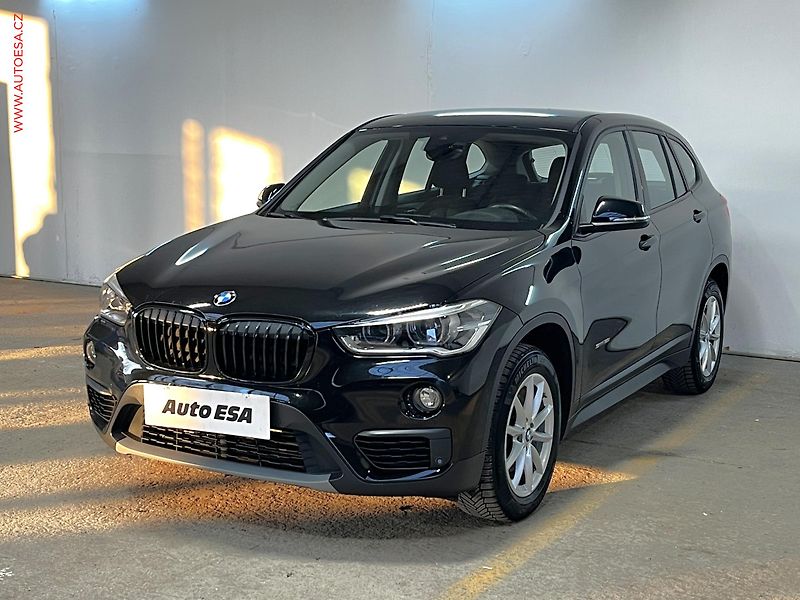 BMW X1 (2017) 1.5i, Klima - fotka 3 z 19