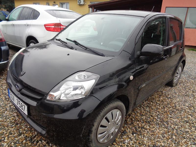 Subaru Justy 1,0 - fotka 3 z 12