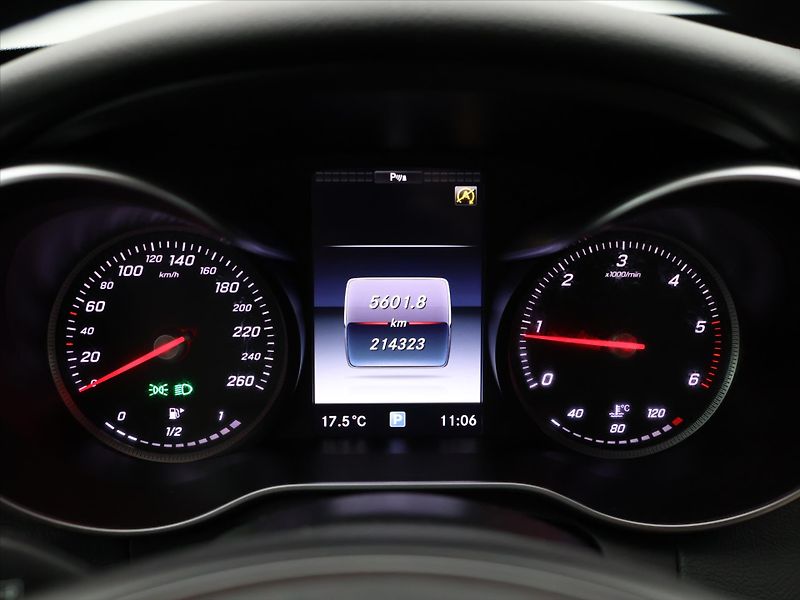 Mercedes-Benz Třídy C 1,6 CDI 100 kW Tažné Aut.Klima - fotka 17 z 32
