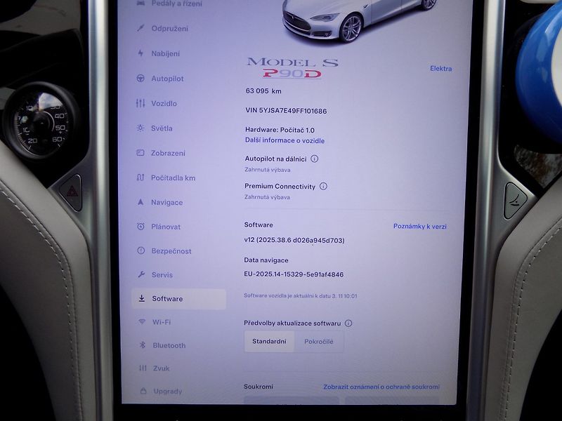 Tesla Model S (2015) 90D/1.Maj.ČR/Ludicrous/762PS/ - fotka 32 z 39