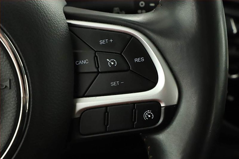 Jeep Compass (2017) 1.4 MultiAir, 4X4, Automat - fotka 18 z 20