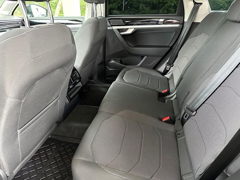 Volkswagen Touareg (2022) 3.0TDi VIRTUAL,TAŽNÉ,4X4 - fotka 16 z 19